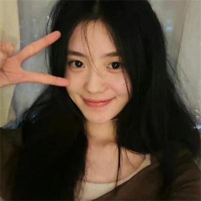 桃花含露又春风